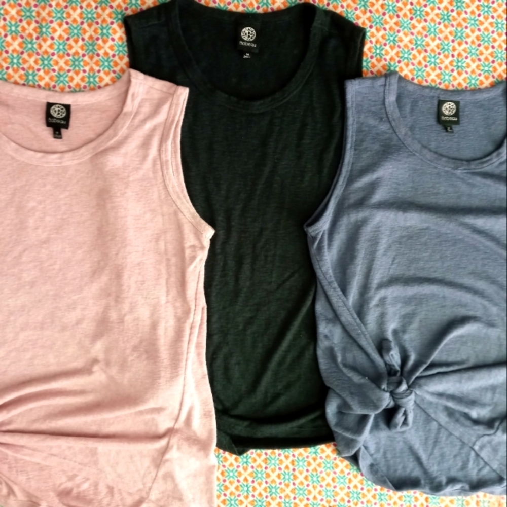 ThreeBobeau yoga workout tees